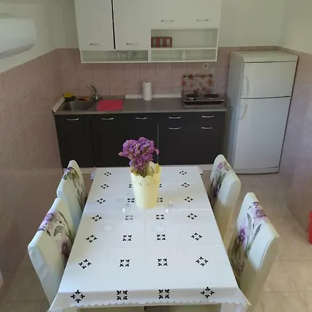 公寓 Apartmant Sucic