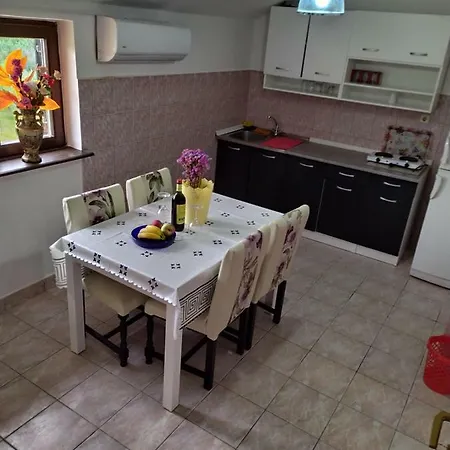 Apartmant Sucic * Kastela