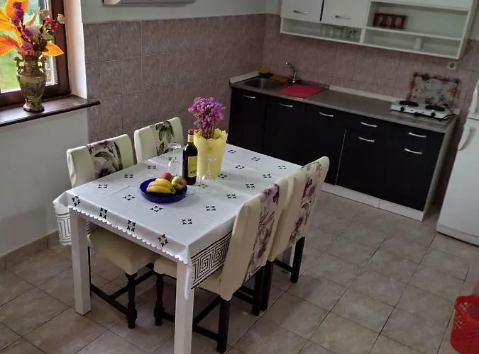 Apartmant Sucic * Kastela